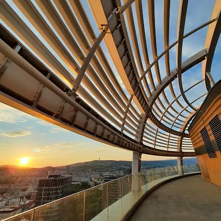 18th Floor Skyline View With Fireplace And Free Parking Διαμέρισμα *