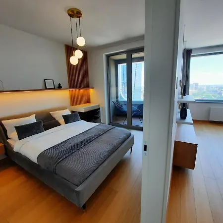 18th Floor Skyline View With Fireplace And Free Parking * Μπρατισλάβα
