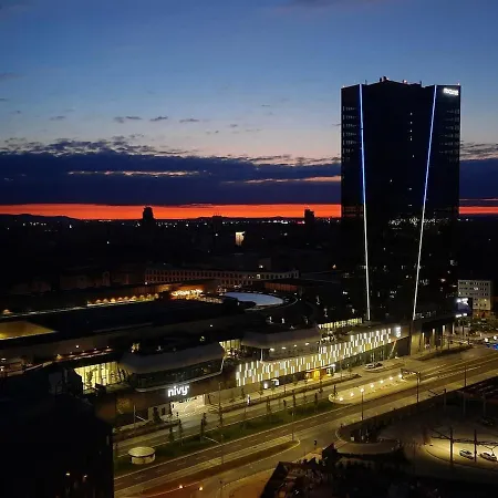 18th Floor Skyline View With Fireplace And Free Parking Διαμέρισμα