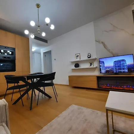 18th Floor Skyline View With Fireplace And Free Parking Διαμέρισμα *